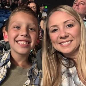 Meet your Posher, Danielle